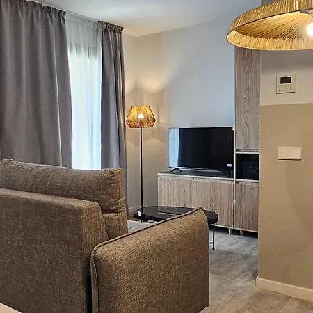 Feelathome Vil-la Romana * Tossa de Mar