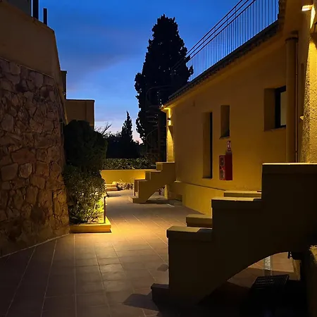 Feelathome Vil-la Romana Aparthotel Tossa de Mar