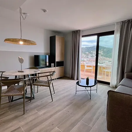 Feelathome Vil-la Romana * Тосса-де-Мар
