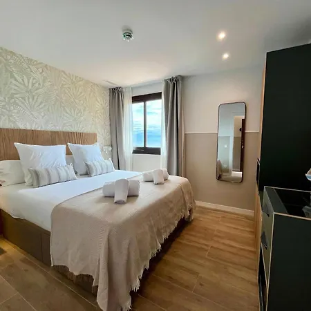Feelathome Vil-la Romana * Tossa de Mar