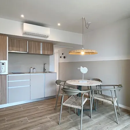 Апарт-отель Feelathome Vil-la Romana Тосса-де-Мар