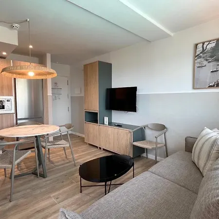 Feelathome Vil-la Romana Aparthotel *