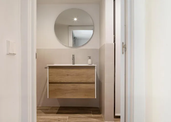 Ξενοδοχείο με διαμερίσματα Feelathome Vil-la Romana 4*